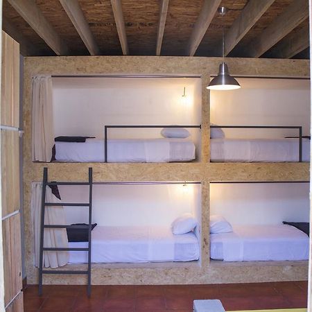 Somos Hostal Antigua Exterior photo